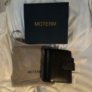 Moterm Pocket Luxe 2.0 Midnight Vegetable Tanned Leather Gently Used